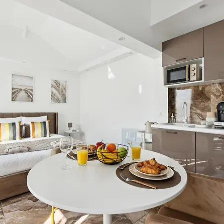 Paisible Avec Jacuzzi Apartment *