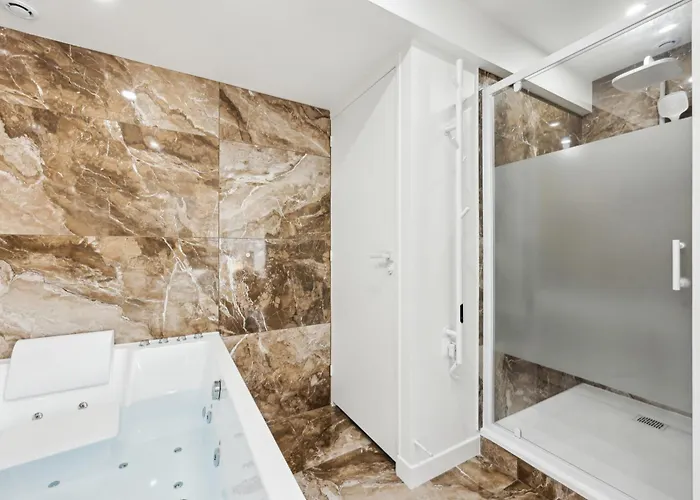 Paisible Avec Jacuzzi Appartement *