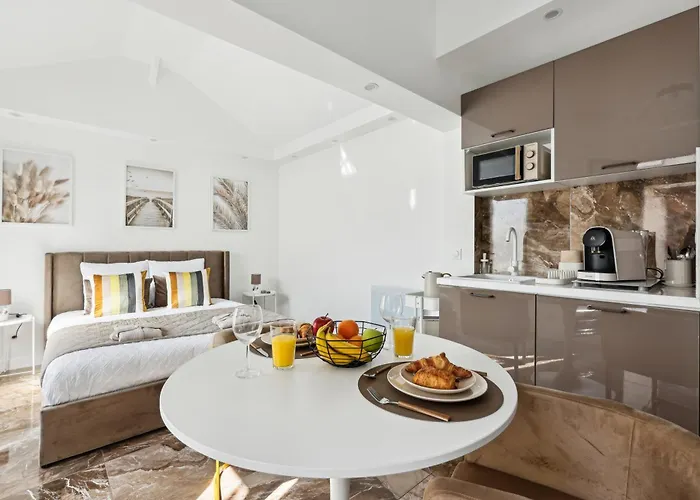 Paisible Avec Jacuzzi Appartement *