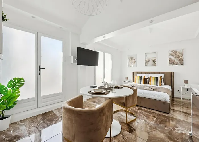 Paisible Avec Jacuzzi Pontault-Combault