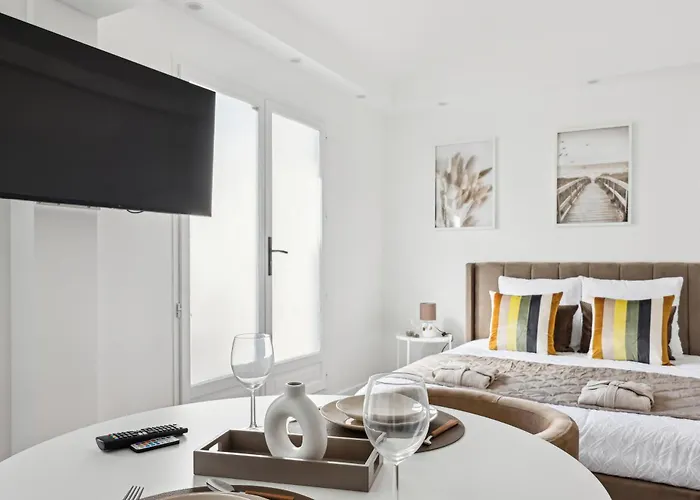 Paisible Avec Jacuzzi Appartement