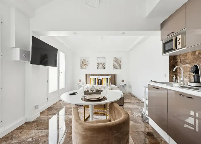 Paisible Avec Jacuzzi * Pontault-Combault